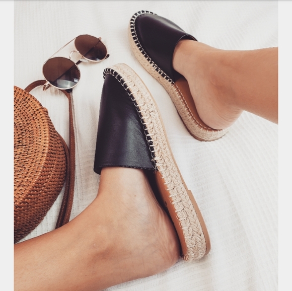 🚨END OF SUMMER SALE// Black mule espadrille - Picture 5 of 6